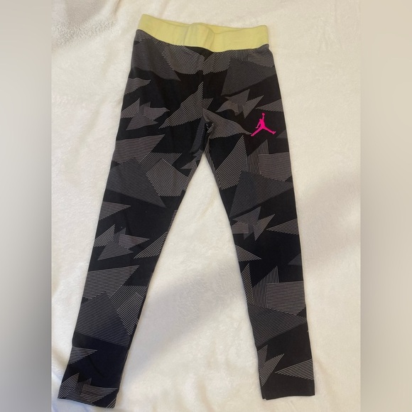 Jordan Black and Pink‎ Kids Leggings - Picture 2 of 4